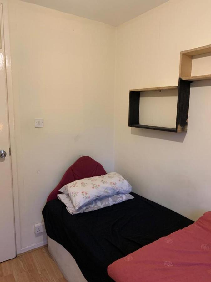Arbnb Comfy Sleep Guest House Self Catering Private Bedrooms 60 Pound Per Night Per Person Londyn Zewnętrze zdjęcie